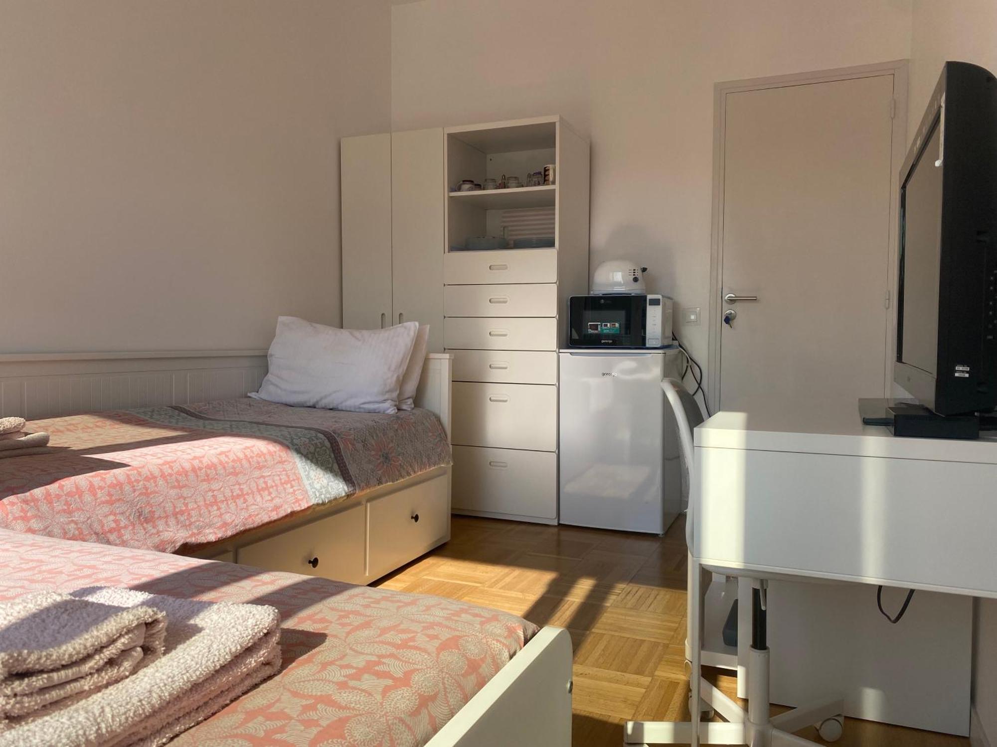 Mirela'S Private Room With Key, Ac, Lift & Balcony In The Center Of Nice On The Cote D'Azur Kültér fotó