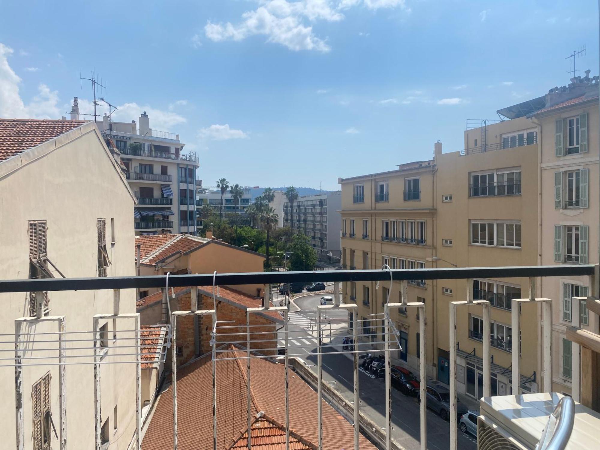 Mirela'S Private Room With Key, Ac, Lift & Balcony In The Center Of Nice On The Cote D'Azur Kültér fotó